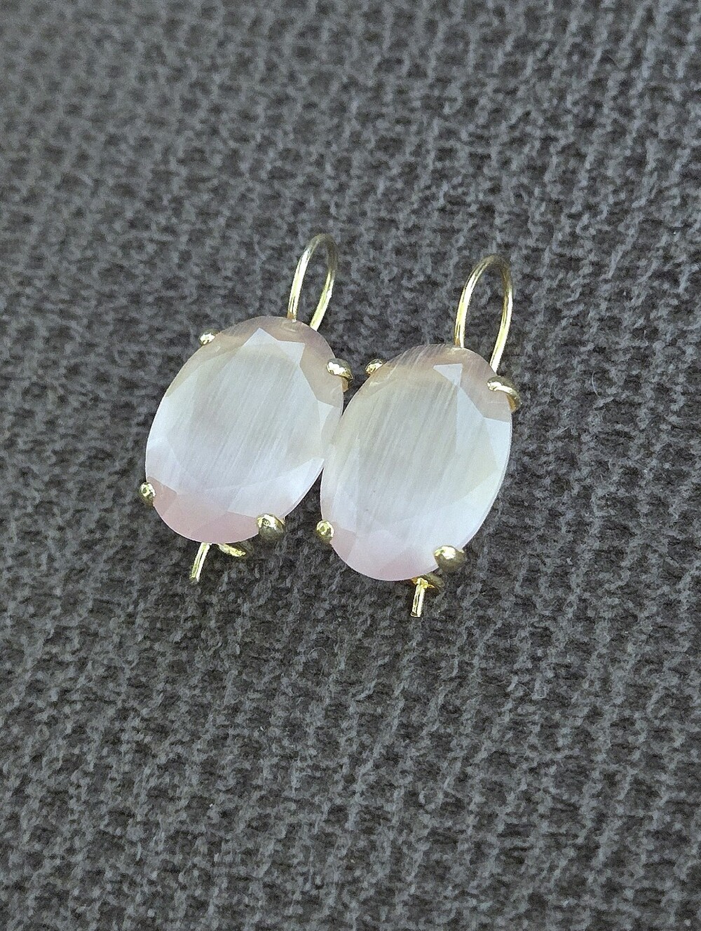 Raizes Natural Rose🌹 Quartz Earrings - Picture 15 of 16
